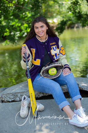 Briana Hernandez 2019 Senior Portraits -10