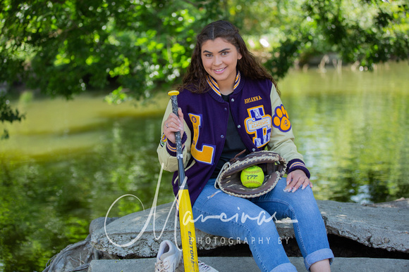 Briana Hernandez 2019 Senior Portraits -11